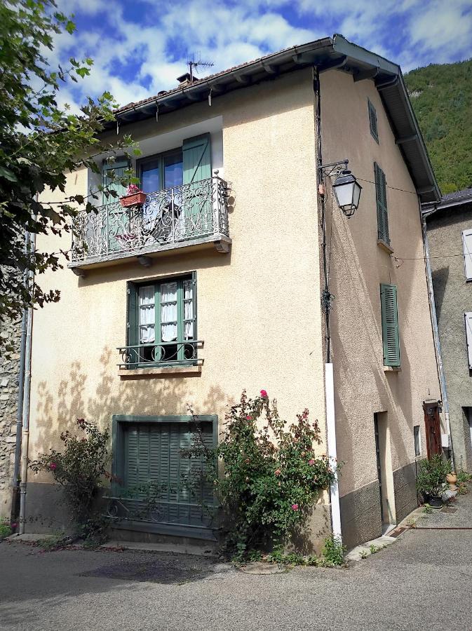 La Maison Des Vacances Auzat Eksteriør bilde